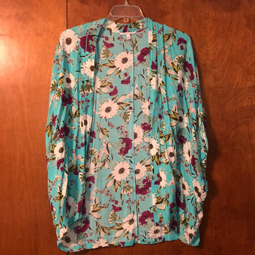 Victoria’s Secret kimono